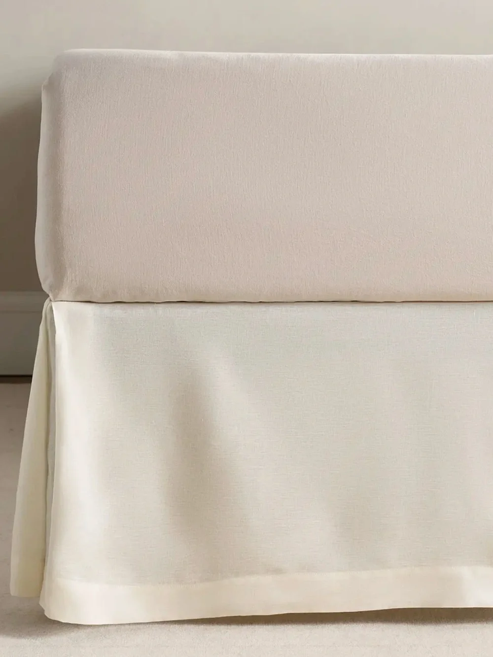 Quince Linen 15” Bed Skirt in Ivory Cream - Retail $50